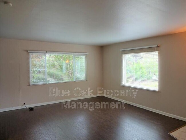 Foto del edificio - 1187 Warner St