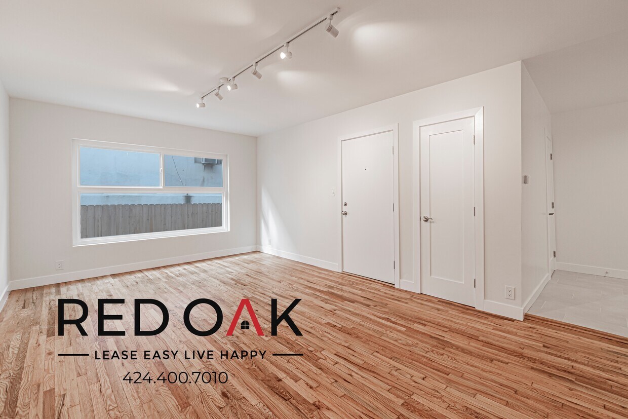 Foto principal - 120 S Oxford Ave