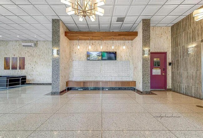 Foto del edificio - 150-38 Union Tpke Un