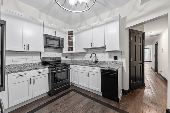 Foto del edificio - 614 N Troy St