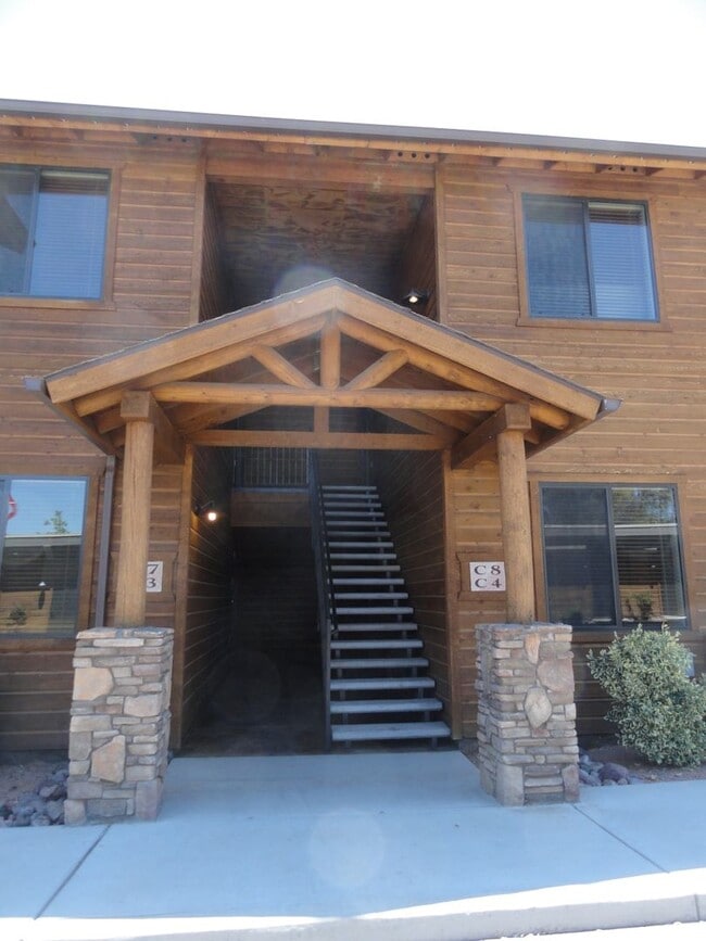 Building Photo - C8 - Bison Cove ~ 2 bed / 2 bath