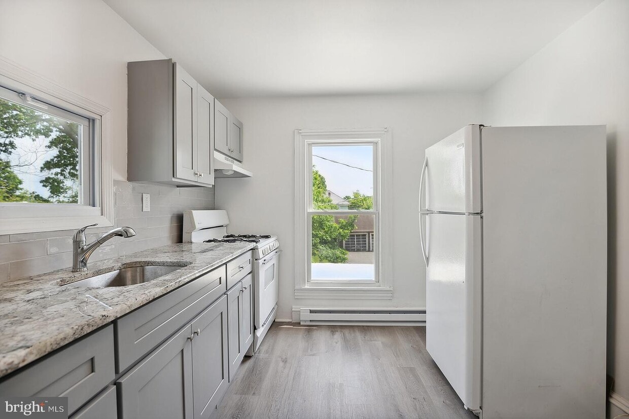 128 W Broad St, Paulsboro, NJ 08066 House Rental in Paulsboro, NJ