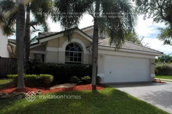 Building Photo - 2880 NW 68th Ln