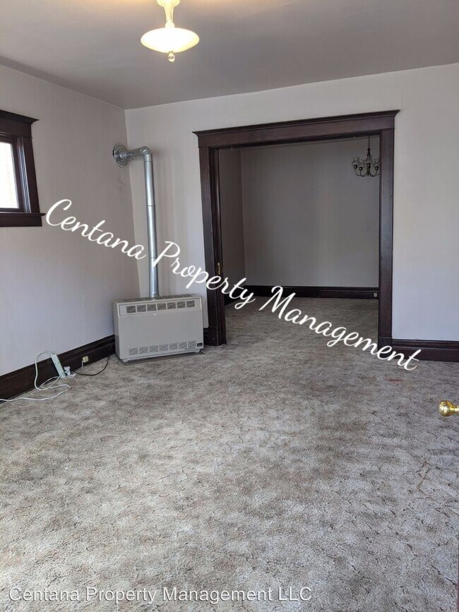 Building Photo - 942-944 W Woolman St