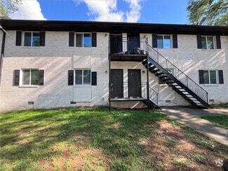 Building Photo - 1086 Jolly Ave