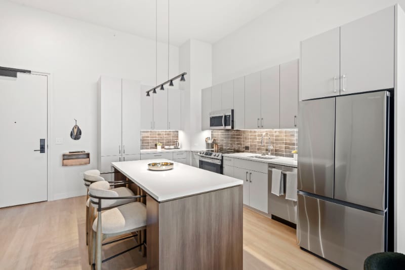 Photo - 1120 W Van Buren St (Chicago, IL)