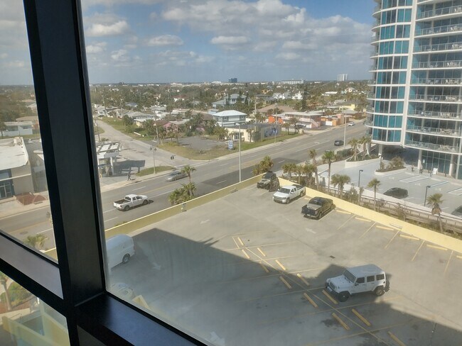 Foto del edificio - 1909 S Atlantic Ave