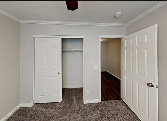 Building Photo - 125 Ludlow Dr