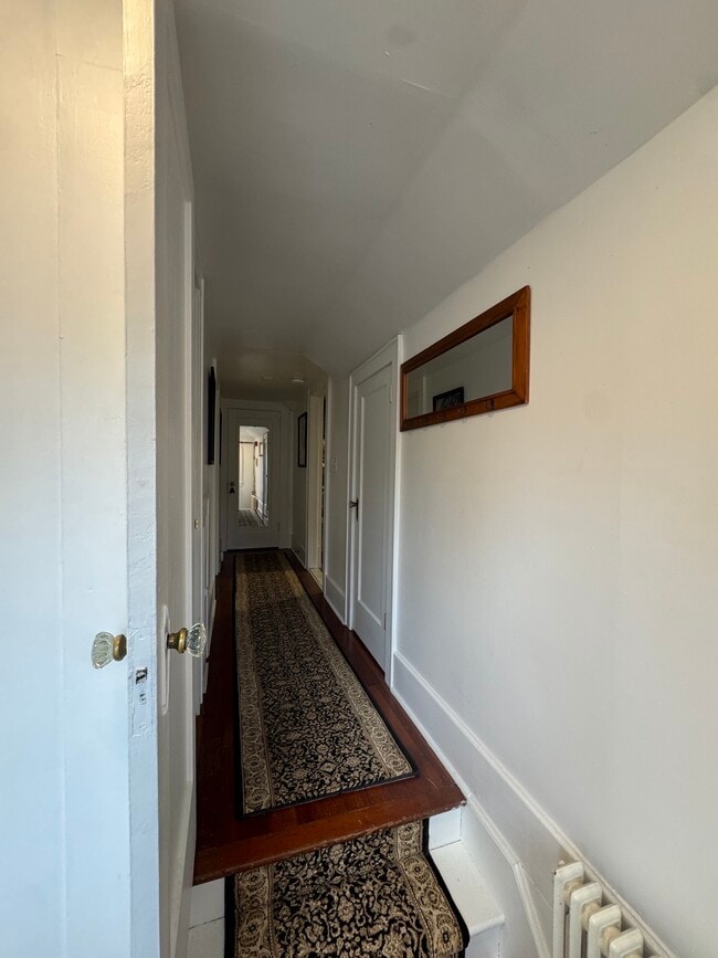 Building Photo - 204 Cornell St