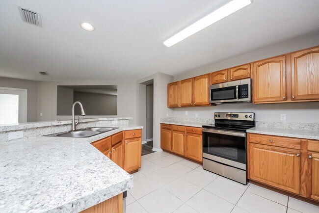 Building Photo - 4550 Ross Lanier Ln