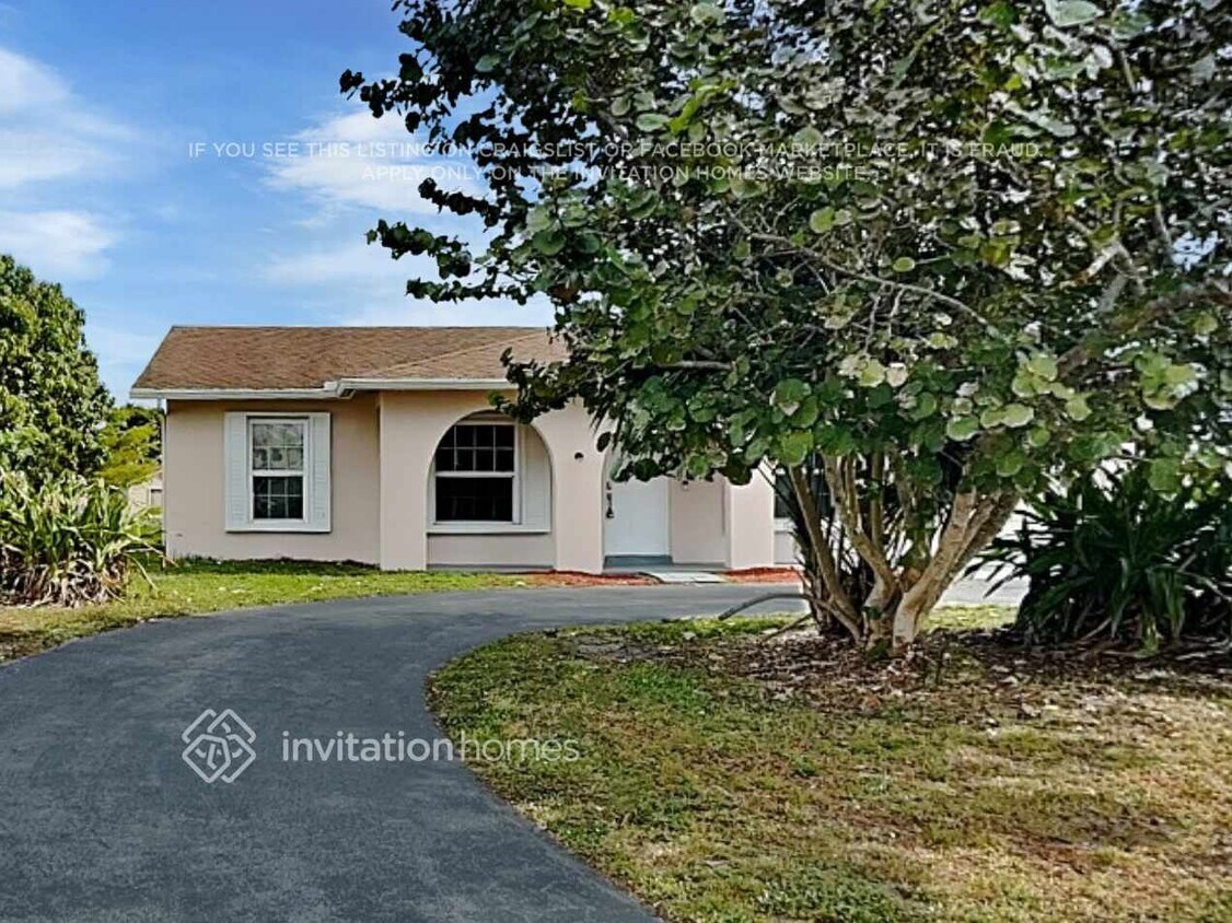 Primary Photo - 11101 NW 26th St