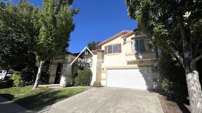 Building Photo - Updated 4bd/2.5ba Natomas Area Home with 3...