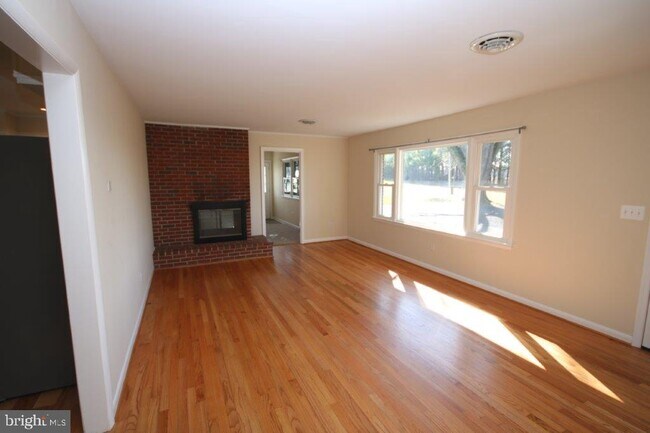 Building Photo - 3721 Koogler Rd