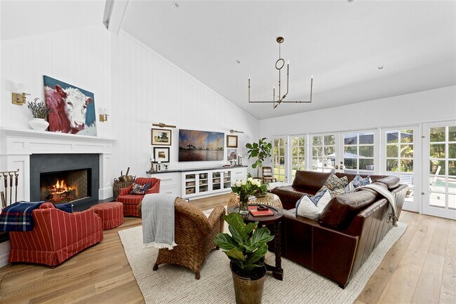 Building Photo - 17461 Rancho Del Rio