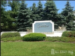 Building Photo - 816 Waterford Dr
