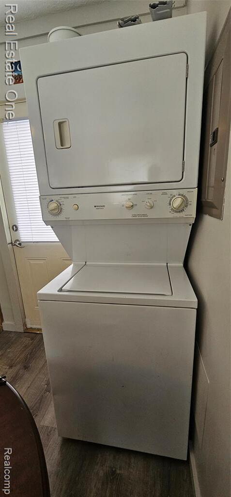 Foto del edificio - 8845 Orrick St