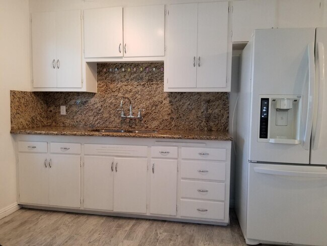 Building Photo - 37051 Towers Way