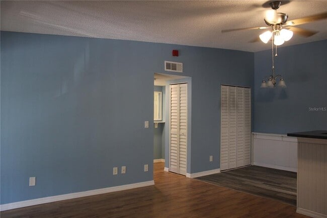 Building Photo - 3295 Fox Chase Cir