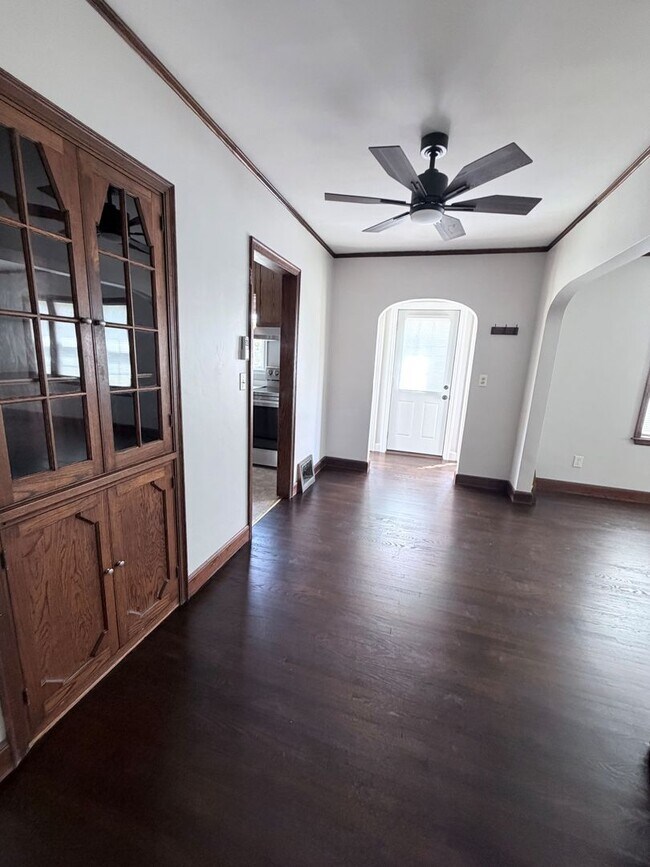 Foto del edificio - 528 2nd St NE