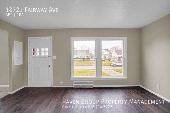 Foto del edificio - 18721 Fairway Ave