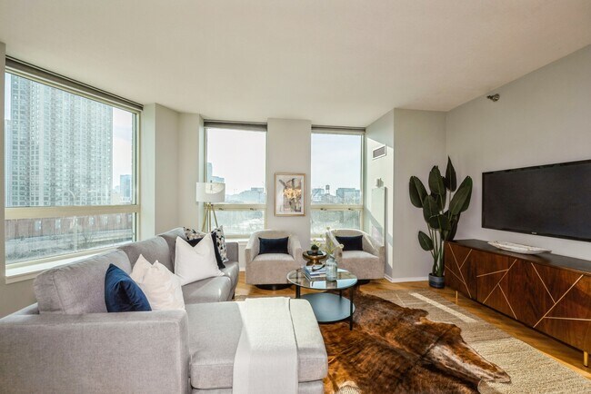 Foto del edificio - 600 N Kingsbury St