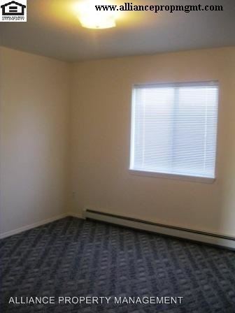 Building Photo - 701 Mantle Dr