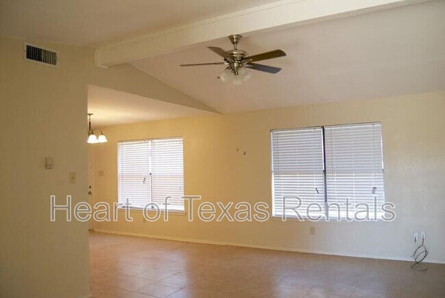 Building Photo - 2410 Comanche Trail