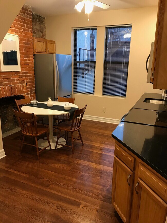 Foto del edificio - 5960 Alder St