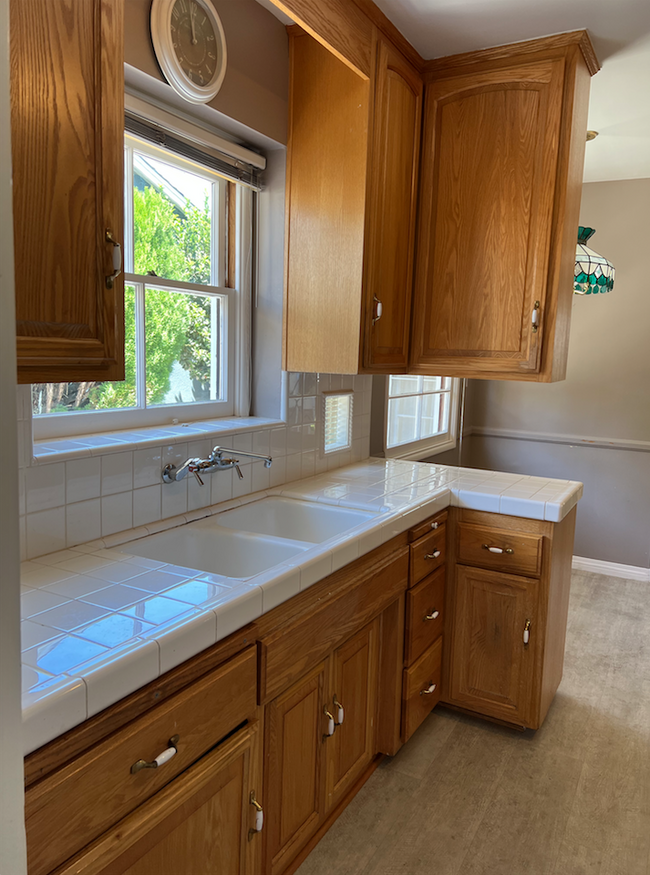 Kitchen Sink Area - 13024 Hartsook St