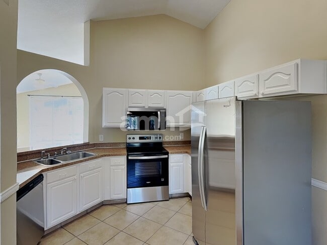 Building Photo - 2600 Deck Ave