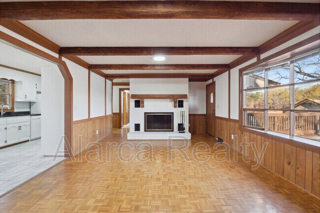 Building Photo - 7399 Edgestone Ln