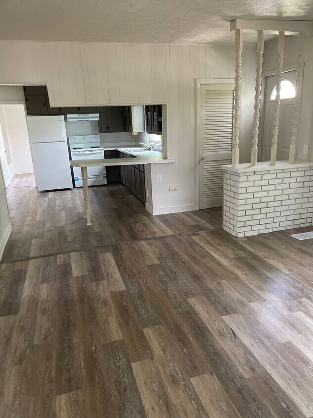 415 N Stevens St Unit 415 N Stevens St, Rhinelander, WI 54501 Room