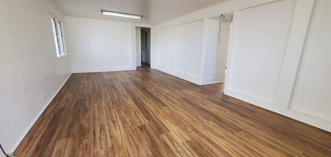 Building Photo - 3bdr/1 bath - Upper Liliha near Wyllie St ...