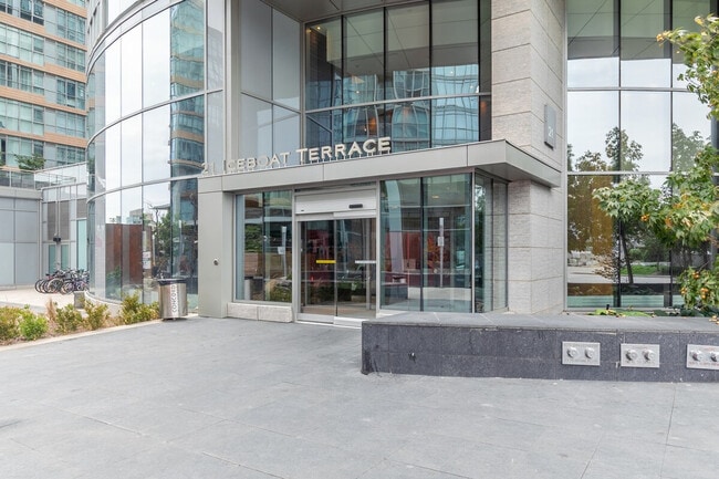 Building Photo - 21 Iceboat Terr