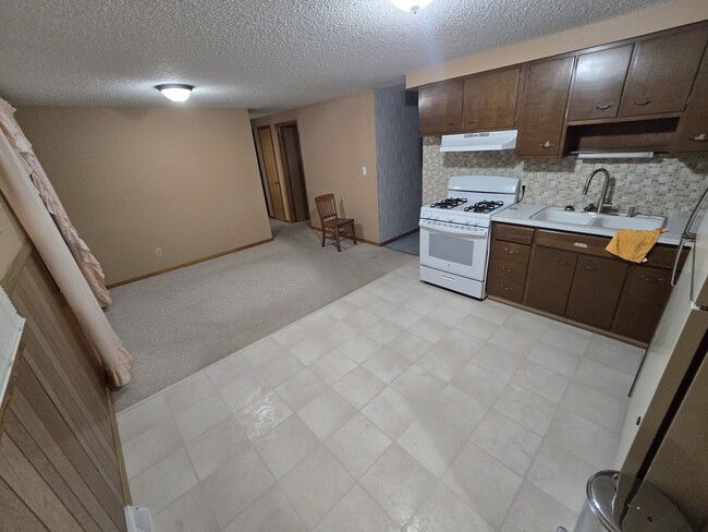 Building Photo - 212 Poinciana Pky
