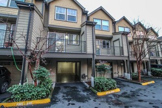 Building Photo - 19102 20th Dr SE