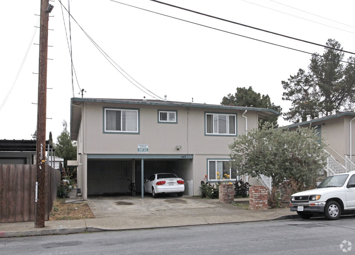 Foto del edificio - 142 Berkshire Ave