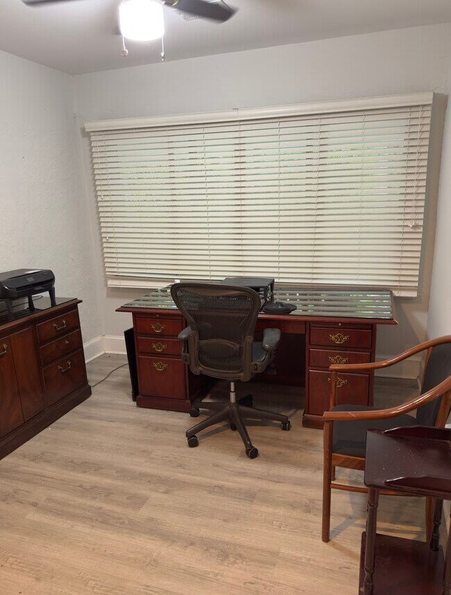 Foto del edificio - 4309 Mink Livsey Rd