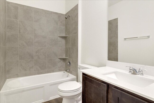 Foto del edificio - 816 Mallow Rd