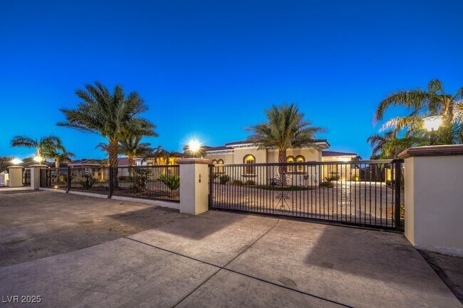 Foto del edificio - 2780 El Camino Rd