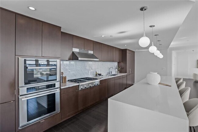 Foto del edificio - 1 W Exchange St