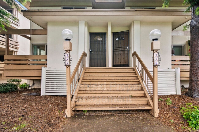 Building Photo - 4098 Valeta St