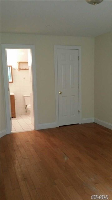 Building Photo - 141-37 Pershing Crescent