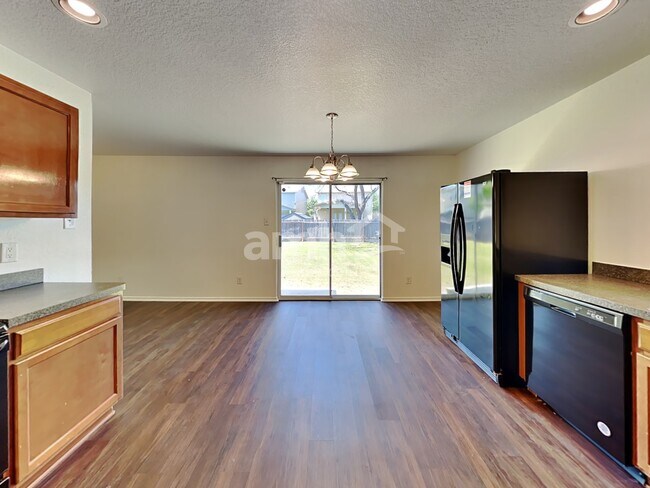 Building Photo - 4507 Waldon Pond