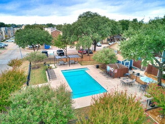 Building Photo - Windsor Place Townhomes
