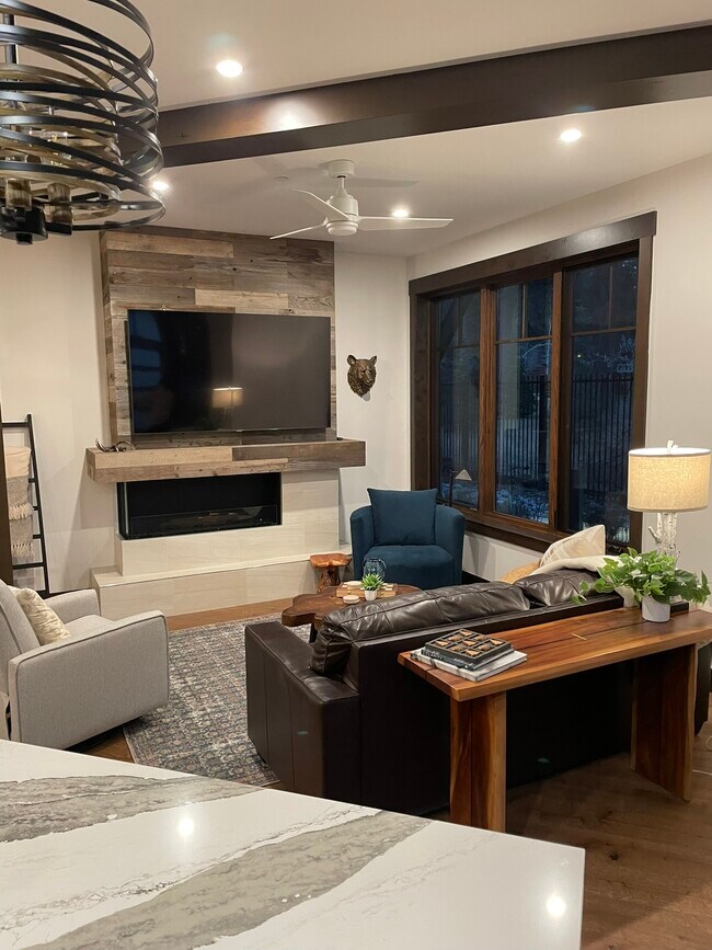 25 Beach Club Dr Unit 25 Beach Club Dr, Stateline, NV 89449 Condo for