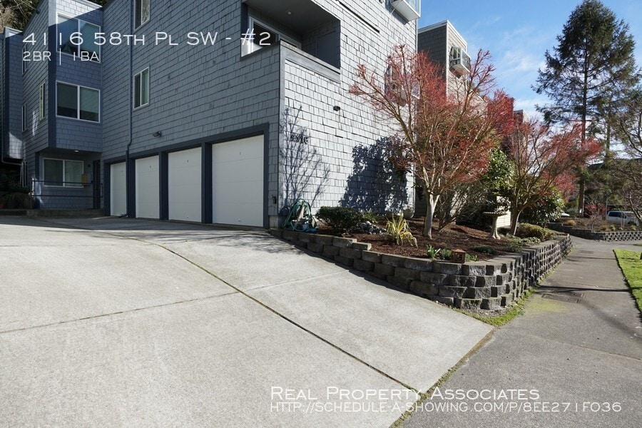 Primary Photo - Gorgeous Condominium Near the Water!