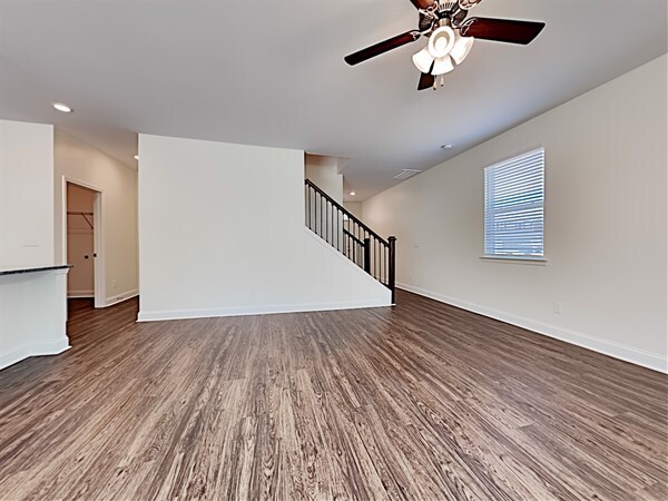 Building Photo - 329 Peters Creek Dr