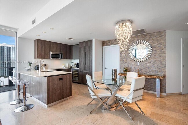 Foto del edificio - 88 SW 7th St