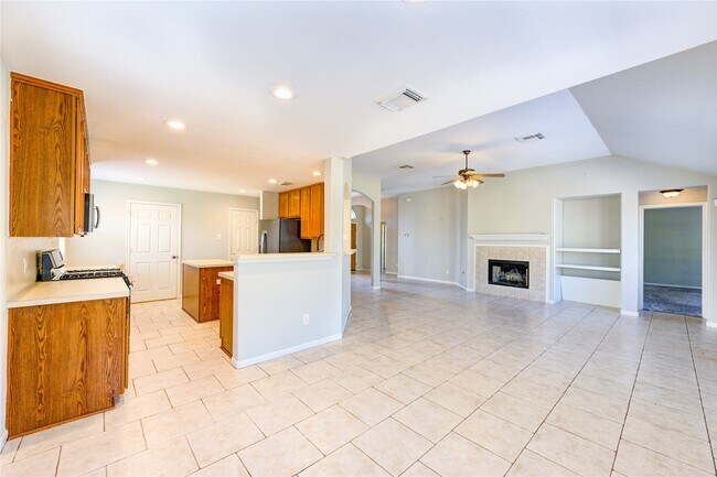 Foto del edificio - 9822 Memorial Crossing Dr